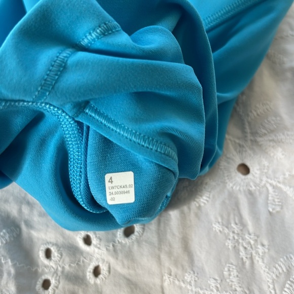 Lululemon shorts - Picture 8 of 8